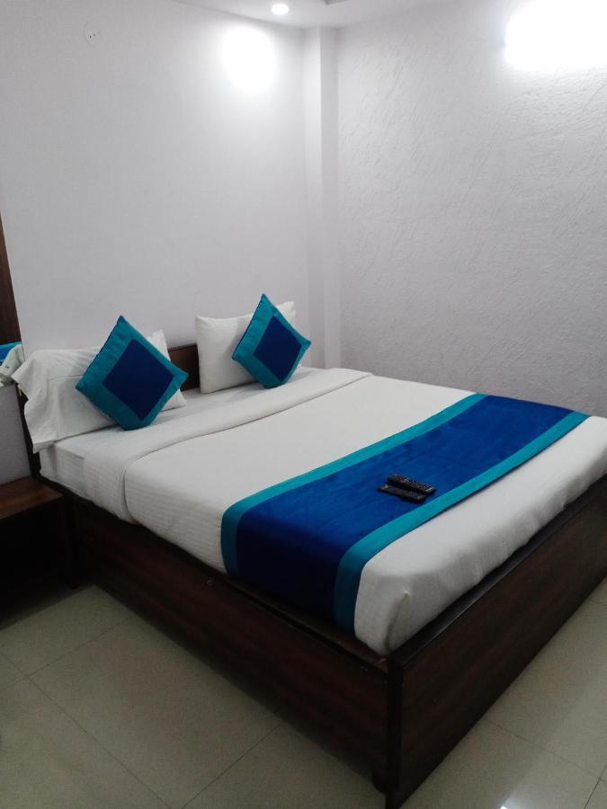 Hotel Cozy Cave Near Igi Airport Delhi New Delhi Exterior photo