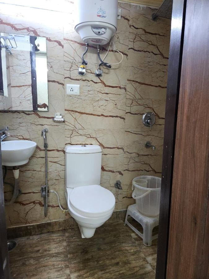 Hotel Cozy Cave Near Igi Airport Delhi New Delhi Exterior photo